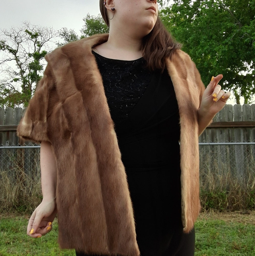 ❤VALENTINE SPECIAL❤True Vintage Monogrammed Mink Fur Stole
